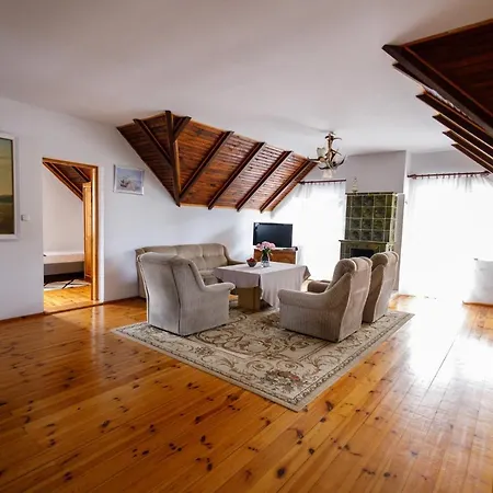 Hébergement de vacances Jarzebinowa 9 *