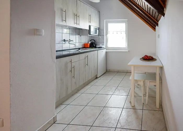 Jarzebinowa 9 Rowy (Pomerania)